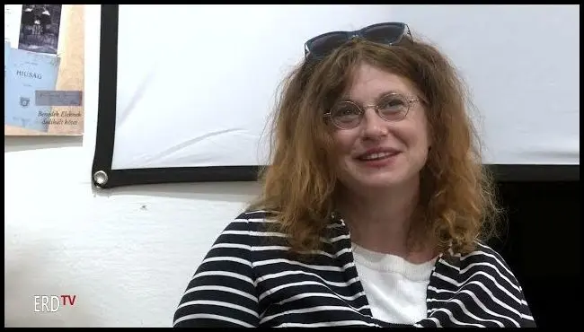 Szebeni Zsuzsanna színháztörténésszel beszélget Lakatos Csilla muzeológus