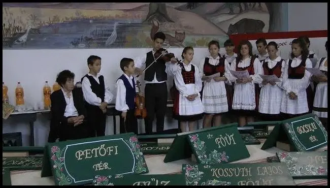 Múltidéző, bútorfestő tanfolyam Köpecen